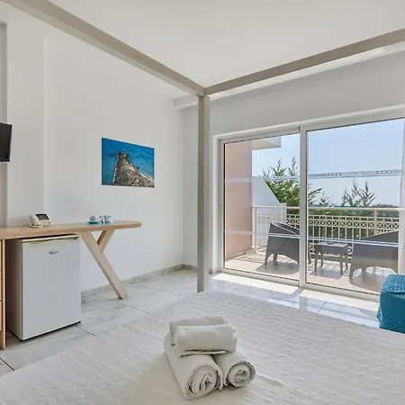Hotel Gerakas Belvedere 4*